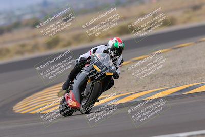 media/Sep-10-2022-SoCal Trackdays (Sat) [[a5bf35bb4a]]/Turn 11 (11am)/